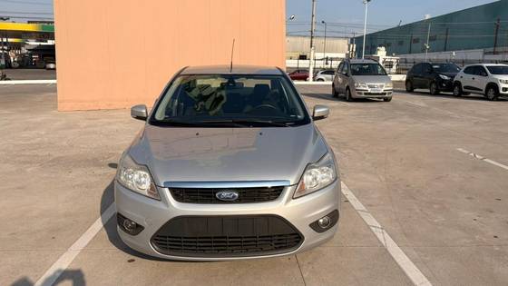 FORD FOCUS 2.0 GLX SEDAN 16V FLEX 4P AUTOMÁTICO
